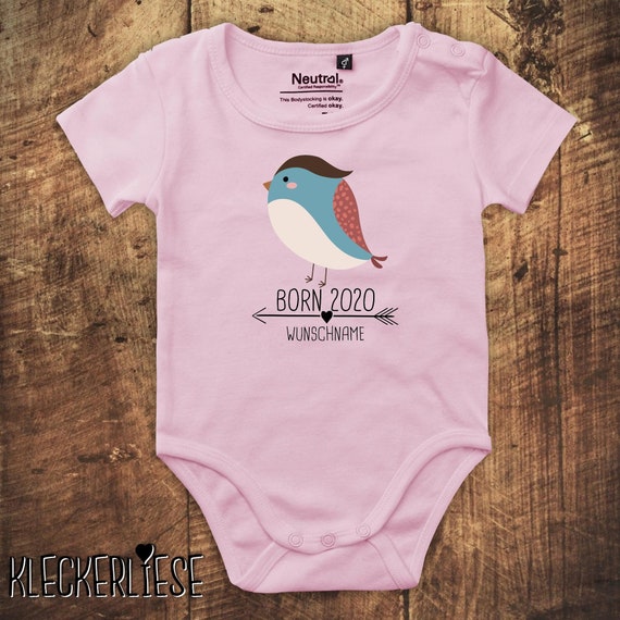 kleckerliese Babybody Body "Born 2020 Tiermotiv Pfeil Wunschname Name Text Vogel" mit Wunschtext oder Namen Fair Wear Jungen Mädchen