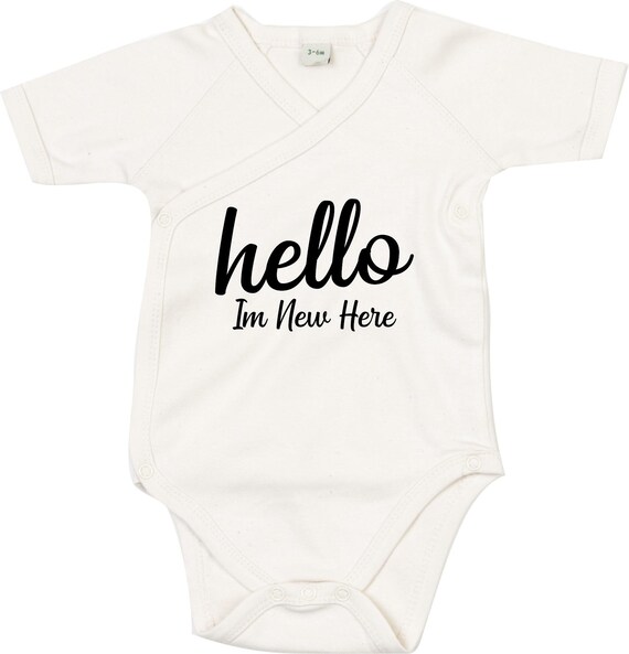 Wickel Baby Body "Hello im new here" Babybody Strampler