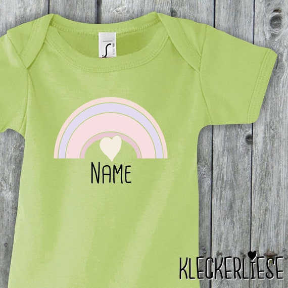 Baby Body mit Wunschname "Regenbogen mit Wunschname" Babybody Strampler Jungen Mädchen