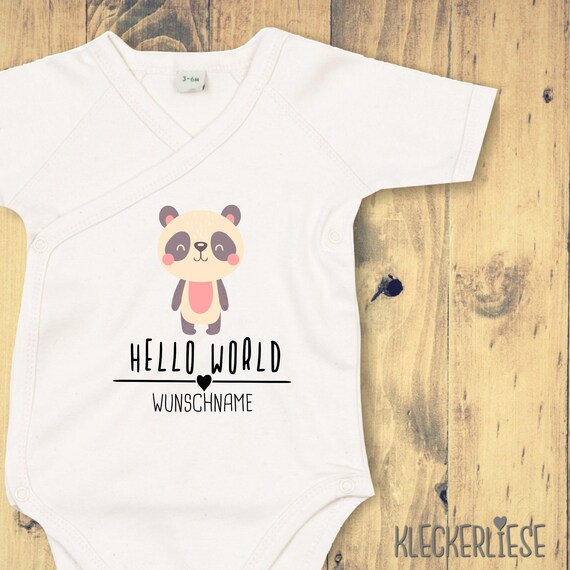 Wickelbody mit Wunschtext "Hello World Pandabär Wunschname" Babybody Strampler Wickelbody Organic Kimono Kurzarm Baby Body