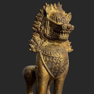 Temple Lion Thai Bronze Standing Singha Temple Guardians or Lion 27 cm high