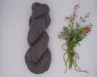 Hand Dyed Sock Yarn - Classic Sock DK "Poppy Amazing Grey" 100g - naturally dyed, organic wool, non-superwash, plastic free