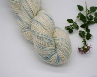 Naturally Dyed Speckled Sock Yarn - Merino Lino 100g "By the lake" - fingering weight, hand dyed, non-superwash, plastic free