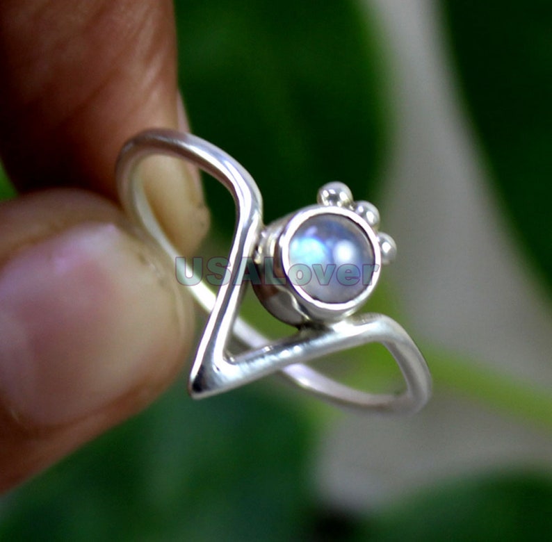 Gemstone Ring Dailywear Ring Midi Band Ring Tiny Ring Rainbow Moonstone Ring Wedding Ring Stacking Ring Girls Ring 925 Silver Ring