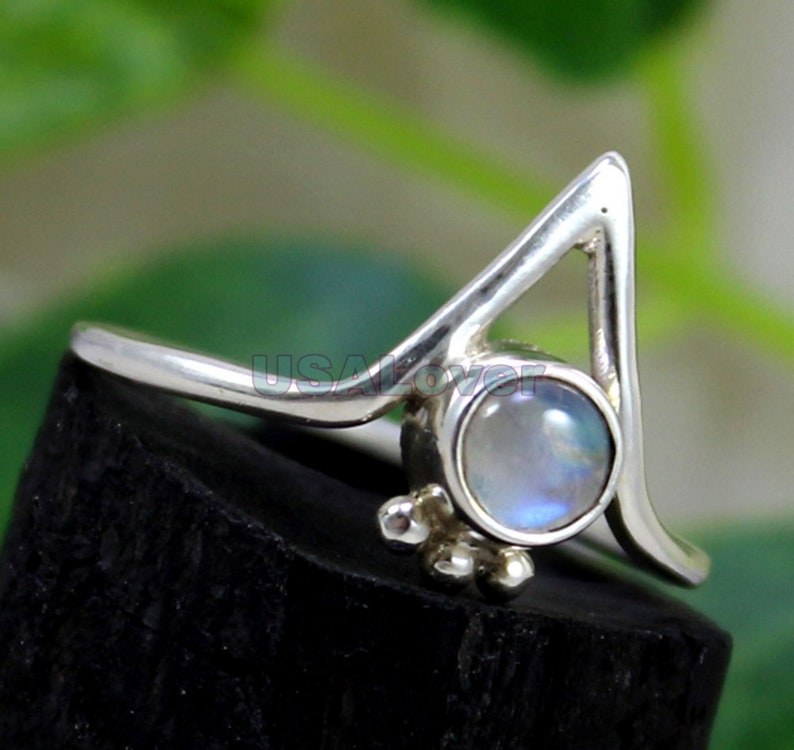 Gemstone Ring Dailywear Ring Midi Band Ring Tiny Ring Rainbow Moonstone Ring Wedding Ring Stacking Ring Girls Ring 925 Silver Ring