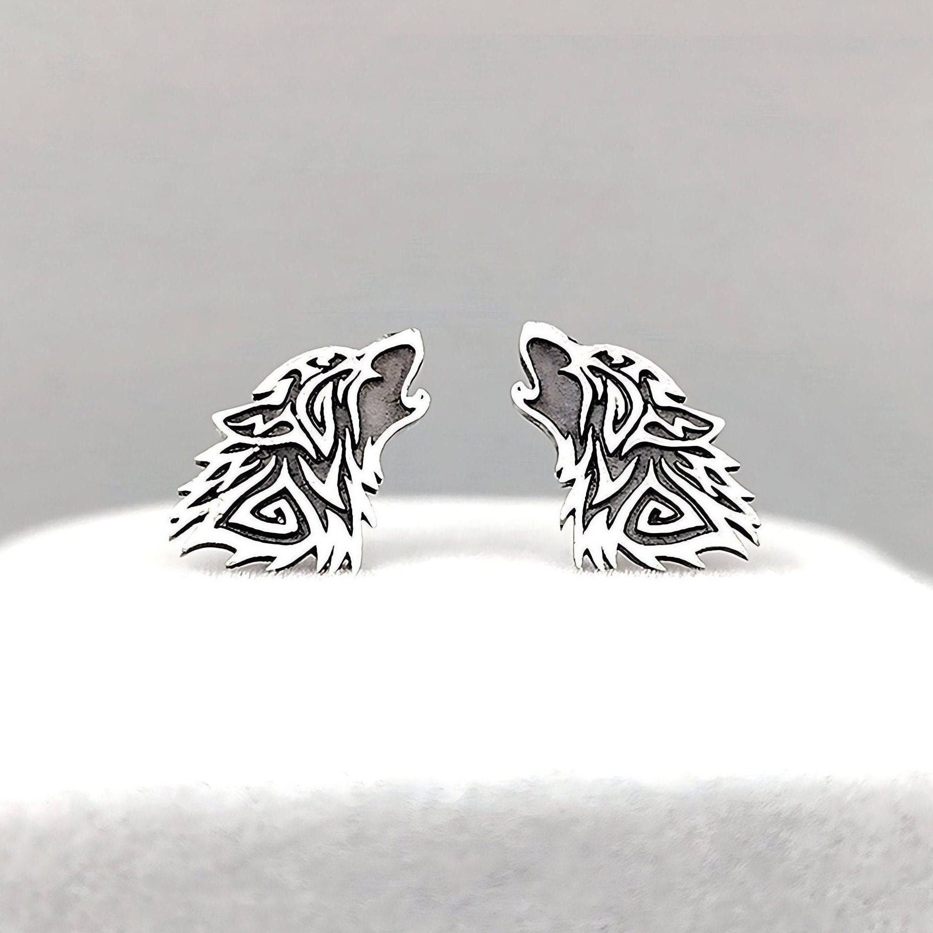 Boucles D’oreilles Résine Rouge Le Grand Méchant Loup – Création Didoulaine, Neuves