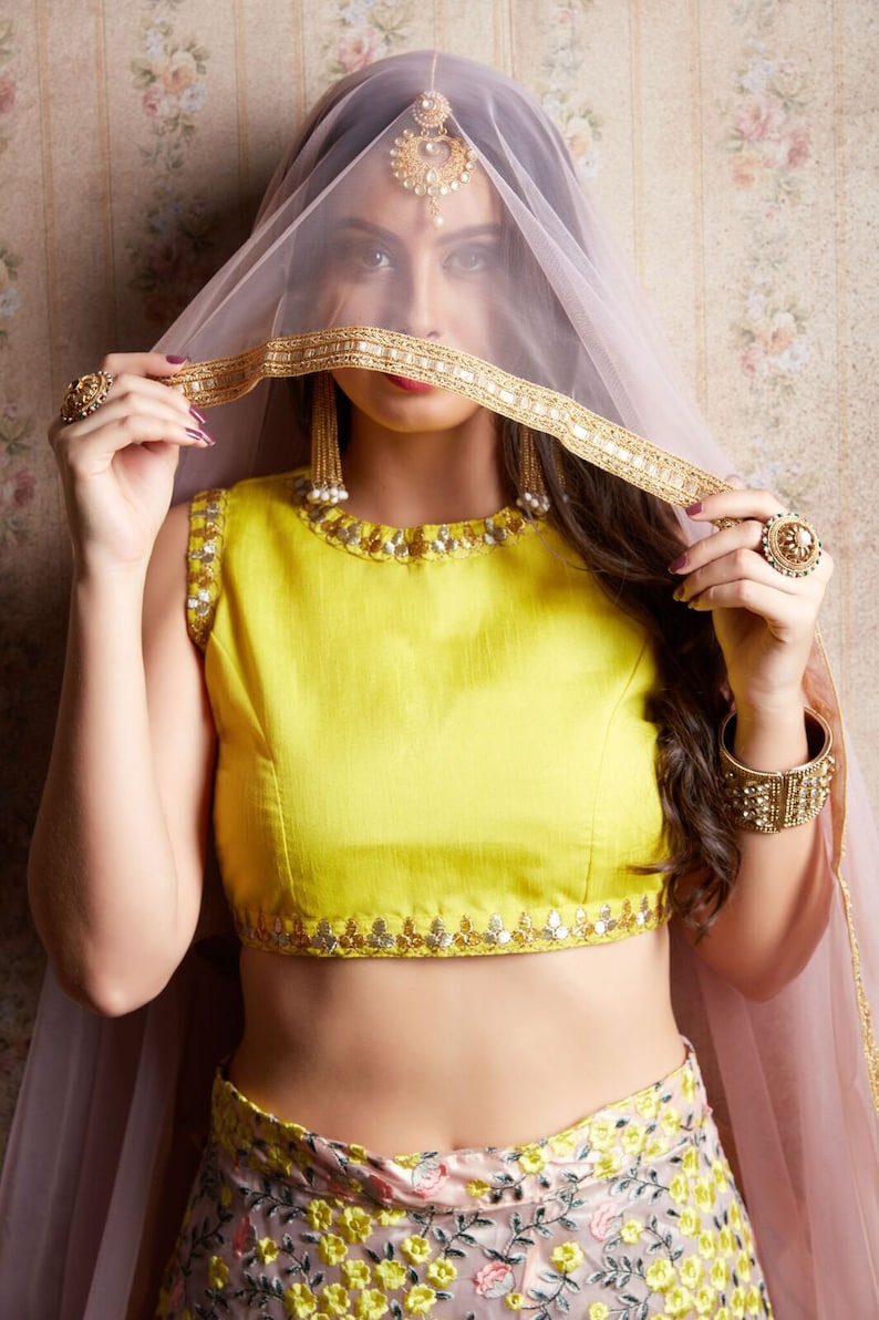 Elegant Party Wear Floral Net Lehenga Choli Latest Designer Net Lehenga Choli With Silk Blouse Net Lehenga