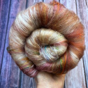 Neutral mixed fibres for spinning and felting. Art batt: merino silk textured nepps tencel. Rose gold beige colours #B5 image 7