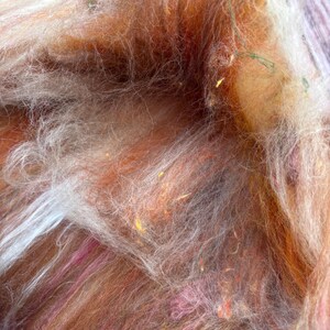 Neutral mixed fibres for spinning and felting. Art batt: merino silk textured nepps tencel. Rose gold beige colours #B5 image 8