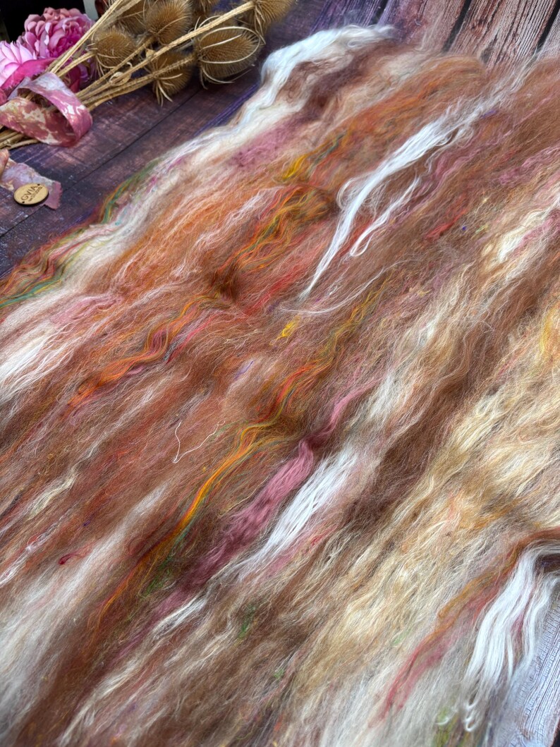 Neutral mixed fibres for spinning and felting. Art batt: merino silk textured nepps tencel. Rose gold beige colours #B5 image 4