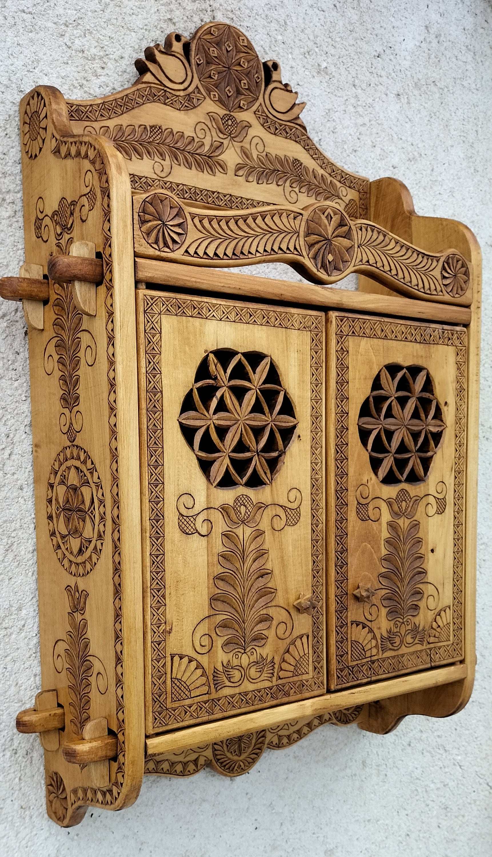 Wooden Knockdown and Shelf, Cottage Decor, Wall Solid