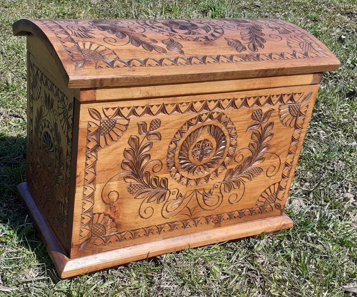 Wedding Chest ,furniture Accessory , Hallway Chest , Large Storage Box