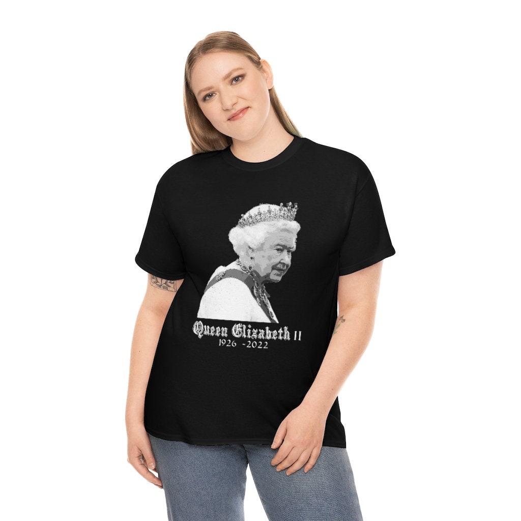 Discover RIP Queen Elizabeth II 1926 - 2022 Death UK Grobritannien England British Royalty Great Britain T-Shirt