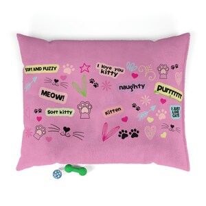 Cozy Haven for Furry Friends: Handcrafted Cute Pet Bed for Cats and Small Dogs