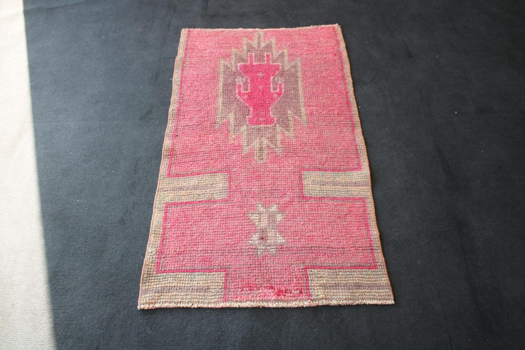 2x4 Vintage Turkish Rug: Pink Wool Nomadic Doormat - Etsy
