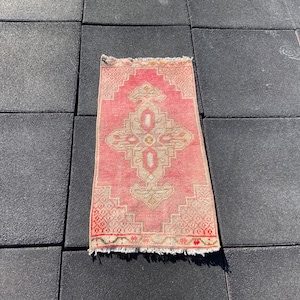 Turkısh Doormat Rug, 1x3 Rug, Small Oushak Rug, Small Area Rug, Red Rug, 2x3 Rug, 1x3 Handmade Rug, 1x3 Tribal Rug, Home Decor Rug