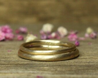 Round Wedding Band SET - 2mm and 1.5mm Rings in 9ct or 14ct or 18ct Solid Gold / 375 / 585 / 750 Recycled Solid Yellow Gold Rings