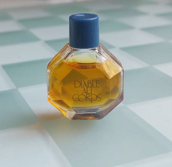 Diable au Corps by Donatella Pecci-Blunt (Eau de Parfum) » Reviews & Perfume  Facts