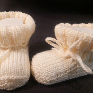 Baby shoes knitted yellow, handmade, sole length 10 cm, new - knitted / crocheted