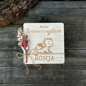 Erinnerungs Kiste aus Vollholz / individuell gestaltet / Geschenk zur Geburt / Geld Geschenk / Baby Namensgeschenk