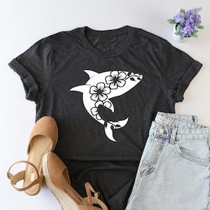 Shark shirt, Floral shark shirt, Shark lover shirt, Shark tee, animal lover shirt, beach shirt, Shark gifts, Cute Shark Shirt, summer shirt