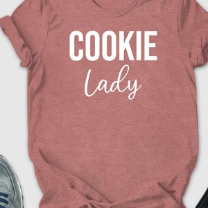 Cookie lady shirt, Cookie shirt, Cookie lover shirt, Baking shirt, Cookie gift, Cookie T-shirt Cookie shirt, Gift for baker, Baking gift