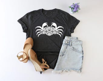Crab shirt, crab lover shirt, crab tee, animal lover shirt, beach shirt, crab gifts, Cute crab Shirt, crab lover tee, summer shirt, vacation