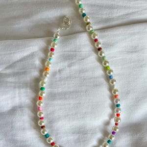 Multicolor Pearl Beaded Necklace
