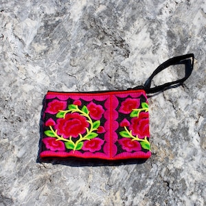 Porte-monnaie brodé main au poignet | Trousse à maquillage trousse à maquillage Zip | Poignet Original Tribu Hmong Thaïlandaise