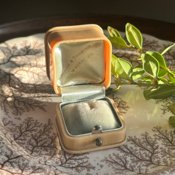 Antique Ring Box Vintage Ring Box Burgundy & Gold Leather | Etsy | Antique  ring box, Antique engagement rings, Vintage ring box