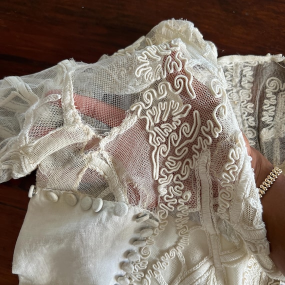 1910s/1920s Antique Linen and Lace Embroidered Dr… - image 8