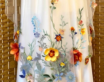 PAPAVER - Colourful wildflower embroidered wedding veil. Flower edging. Handmade to order. Bright floral veil. Cape veil. Fingertip veil