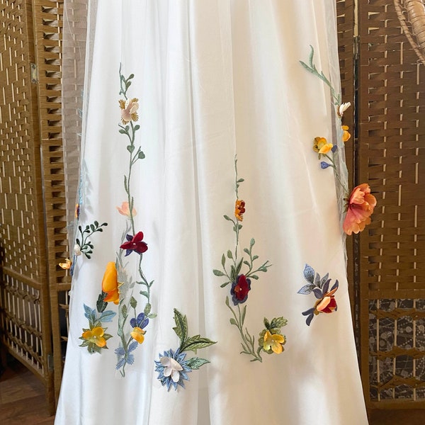 POPPY - Colourful wildflower embroidered wedding veil. Handmade to order. Bright floral veil. Cape veil. Fingertip veil