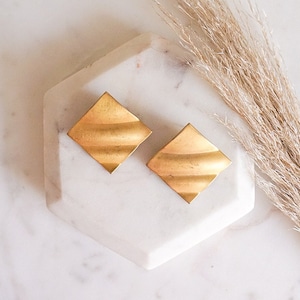 Vintage Gold gewellte Ohrringe, Ohrringe aus den 1980er Jahren, Vintage Modeschmuck