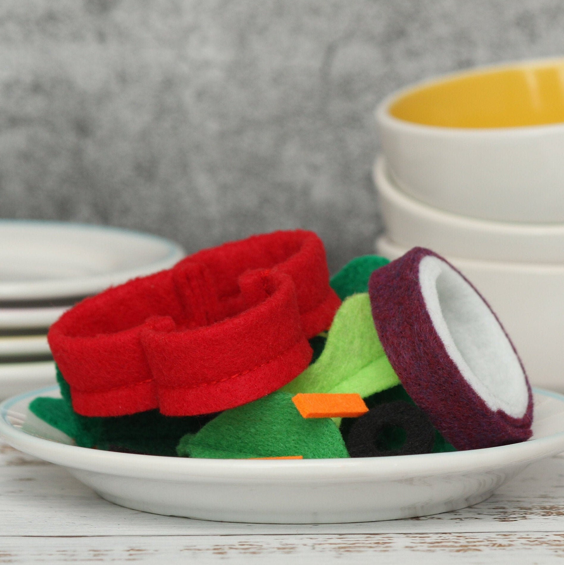Felt Food Play Salad Set with Shredded Cheese, Pepper, Black Olives