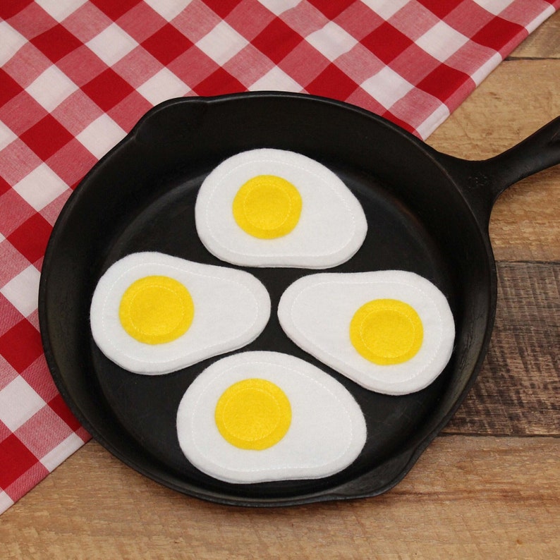 Felt Food Fried Eggs, set of 2, Pretend Play Breakfast Food, Toy Kitchen Foods, Kids Toy, Play Restaurant, Educational Toy, Imagination Play image 1