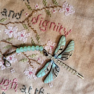 DRAGONFLY SCISSOR FOR/zipper pull