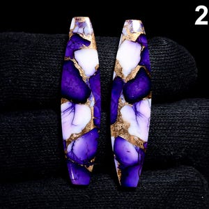 Pendientes de cabujón de turquesa y cobre púrpura, par de pendientes de gema pulida, libres de impuestos / Joyería de diseño