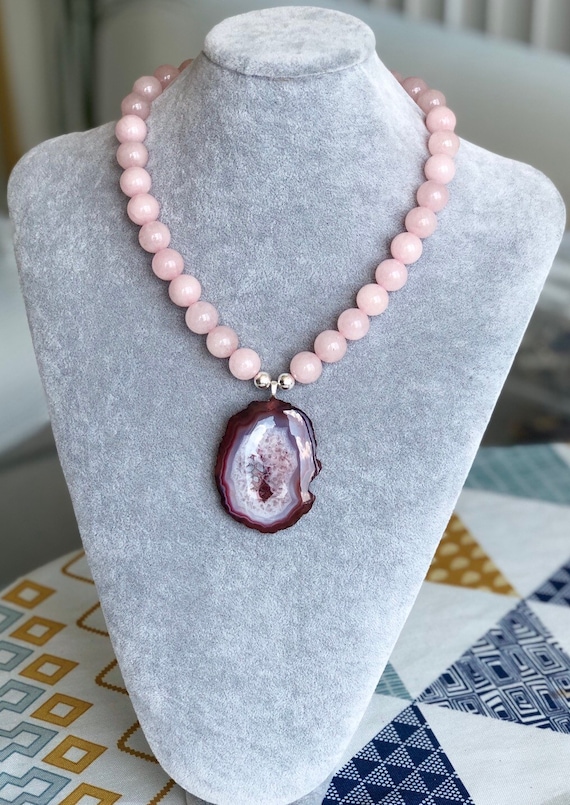 Chunky rose quartz best sale necklace