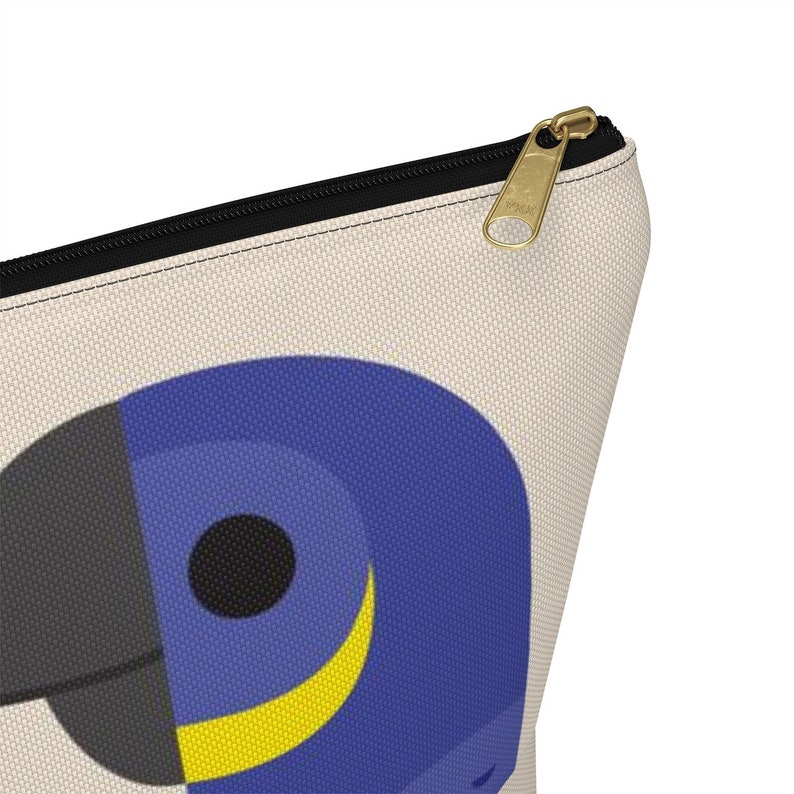 Hyacinth Macaw Carry All Pouch