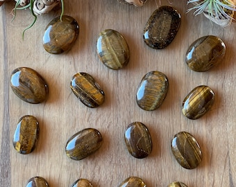 Tiger Eye Palm Stone