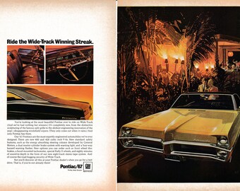 1967 Pontiac Bonneville 428 CU V-8-Wide Track Original 2 Page Magazine Ad