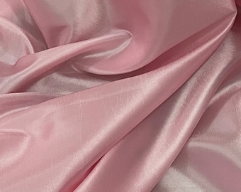 Babyrosa glänsande premium tafttyg 142 cm PRIS PER METER