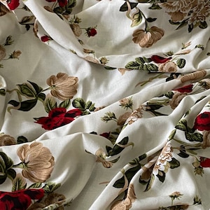 3 METER MAROON/GOLD FLORAL VISCOSE PRINT FABRIC IT IS 58” WIDE NEW IN STOCK 
