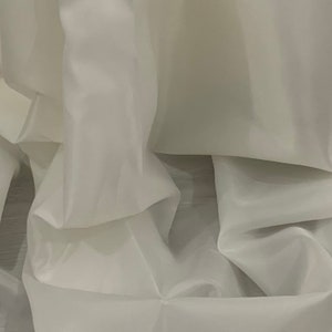 Ivory Anti Static Lining Fabric 58&#39;&#39; PRICE PER METER