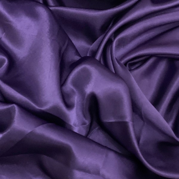 Tissu crêpe satin violet 58 po. PRIX AU MÈTRE