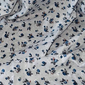 White Blue Green Ditsy Floral Broderie Anglaise Fabric 45&#39;&#39; PRICE PER METER