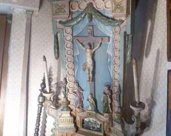 Hausaltar Meersburg around 1780 by hand carved in original version museum 2 side wings, stepped construction.