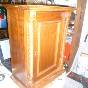 Walnut Gründerzeit wall cabinet coin cabinet with storage compartment around 1880