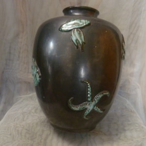 Karlsruhe Majolika No.5680 Editions Decor Vase Sea Animals Designer probably Josef Hillerbrand Art Deco 1920 -30 H: 31 cm